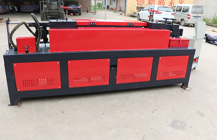 YGT4-14 Double traction Full-automatic Steel bar straightening and cutting machine Product display.jpg