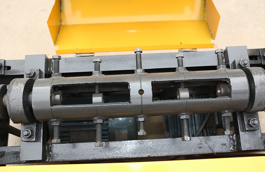 GT3-6 Zero error straightening and cutting machine Product display.jpg