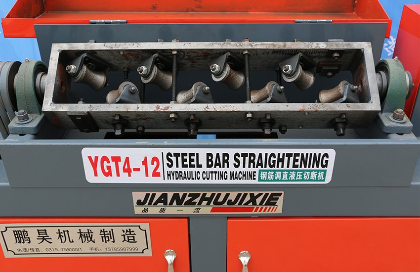 YGT4-12 Single traction Full-automatic Steel bar straightening and cutting machine Product display.jpg