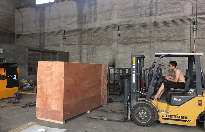 SJ-42 Reducing diameter machine Packaging & Shipping.jpg