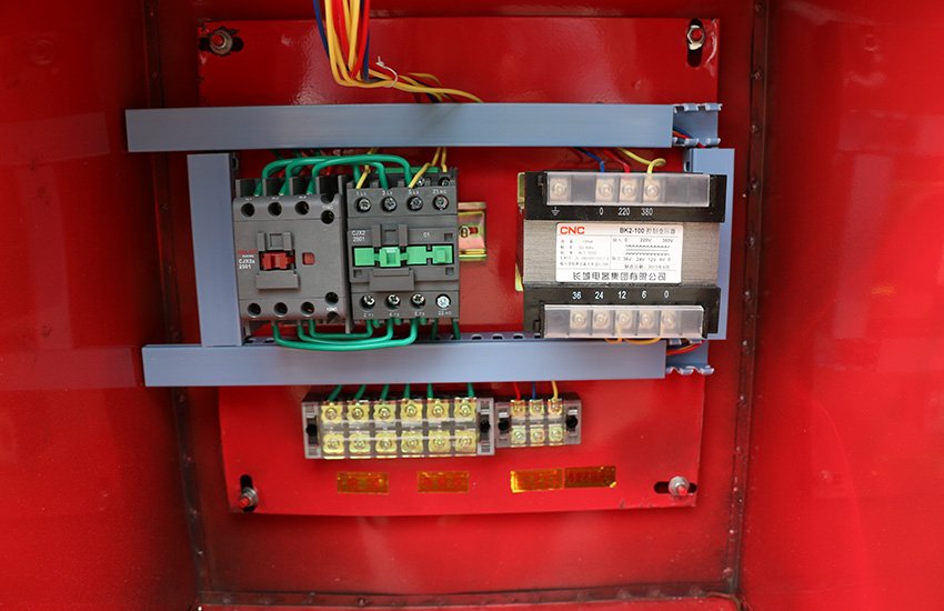 GT4-12 Single wire Full-automatic Steel bar straightening and cutting machine Product display.jpg